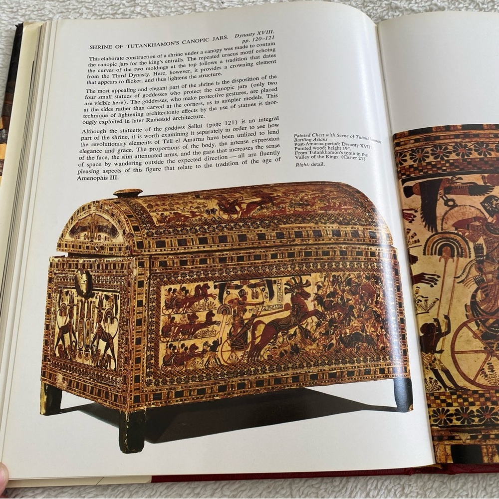 Egyptian Museum Cairo hardcover 1977 museums of the world​ - Picture 3 of 11